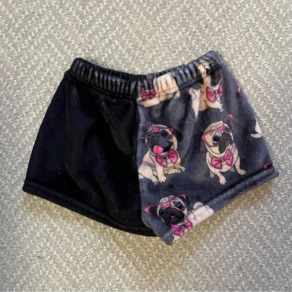Penelope Wildberry Pug Shorts - Picture 2 of 4